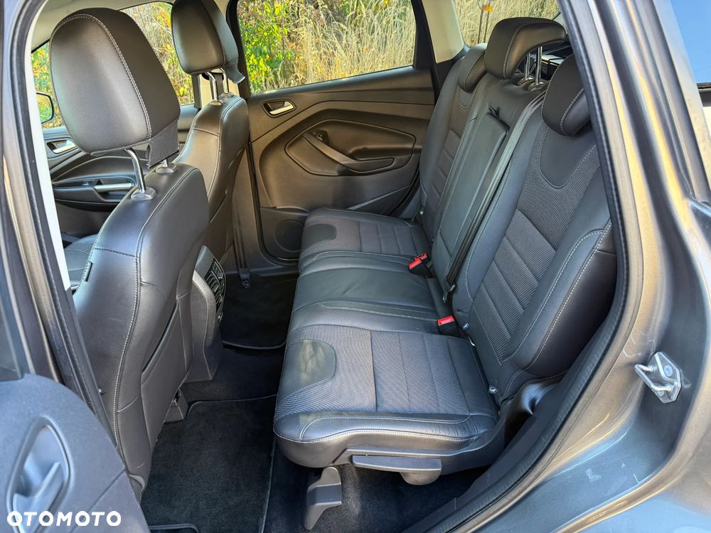 Ford Kuga 1.6 EcoBoost 2x4 Titanium - 23