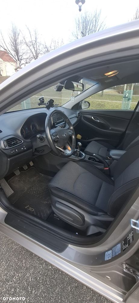 Hyundai i30 1.4 Classic + - 5