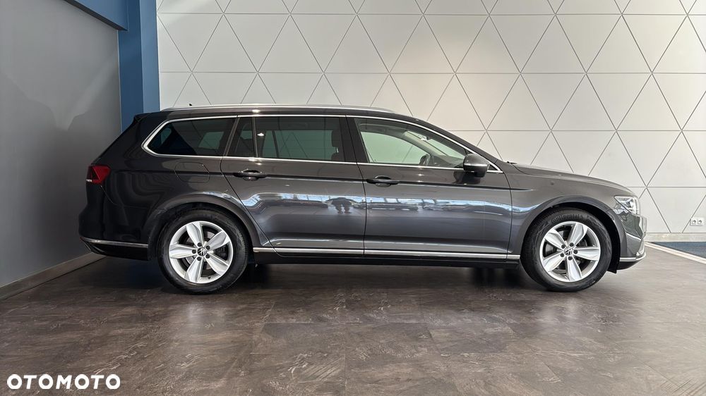 Volkswagen Passat 2.0 TDI EVO Elegance DSG - 6