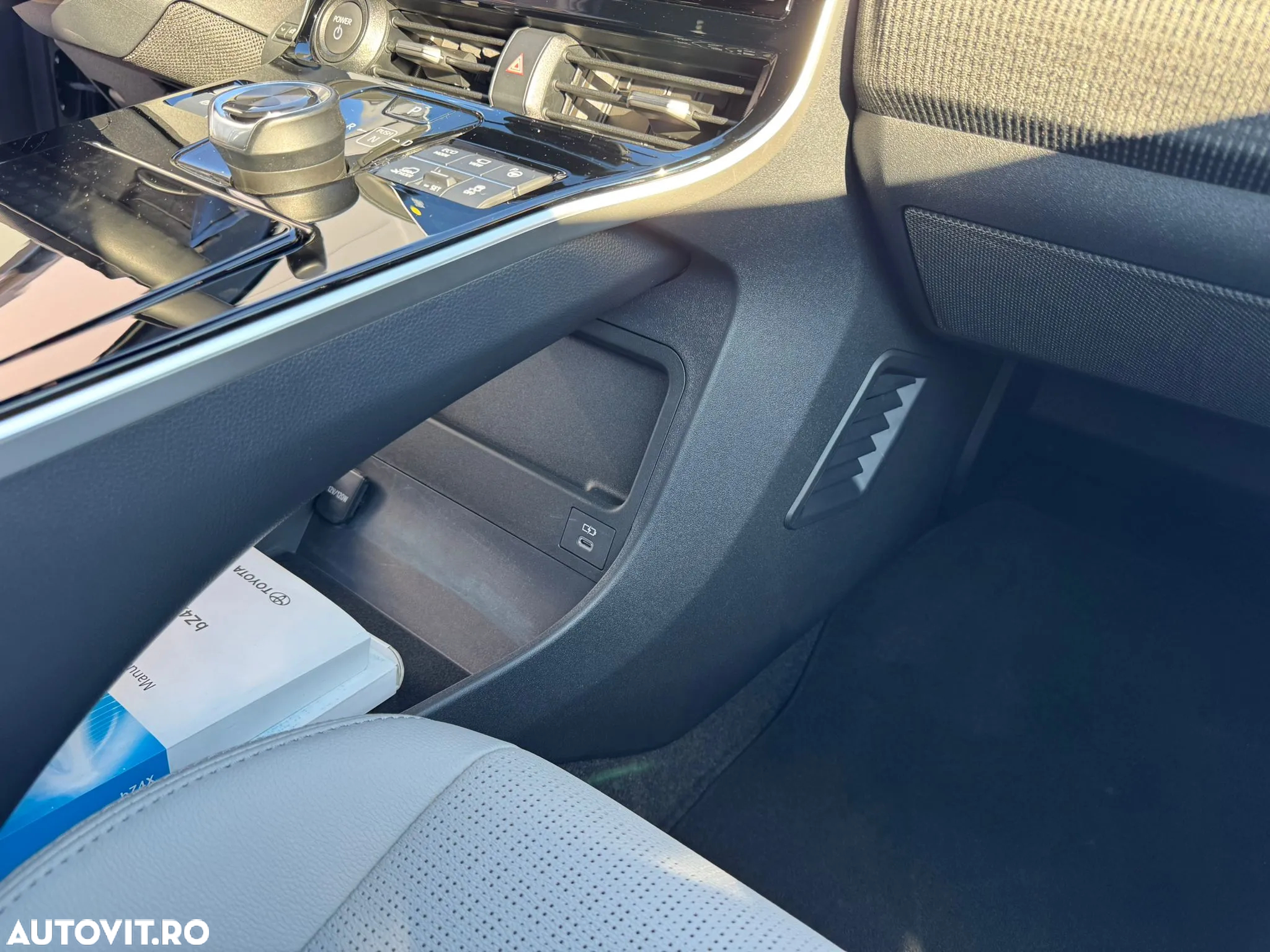 Toyota BZ4X 160 KW AWD (4x4) Luxury Solar Edition - 18