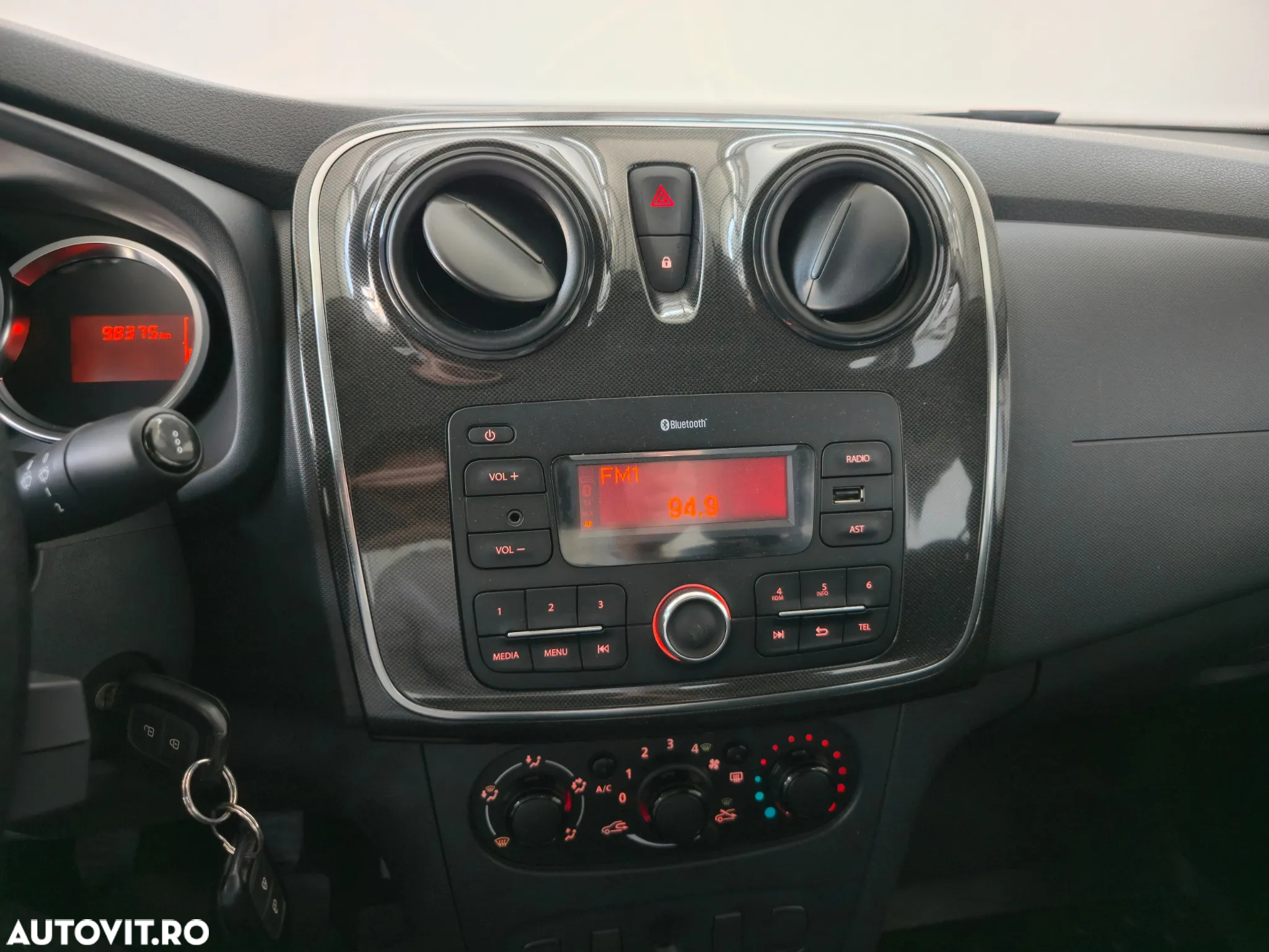 Dacia Logan - 11