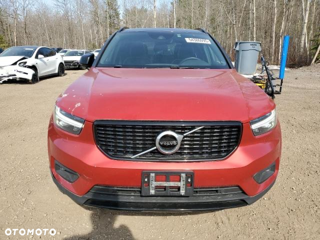 Volvo XC 40 T5 AWD R-Design - 2