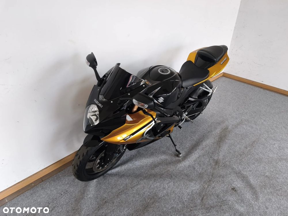 Suzuki GSX-R - 8