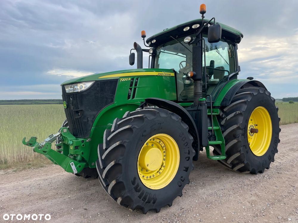 John Deere 7200R - 9