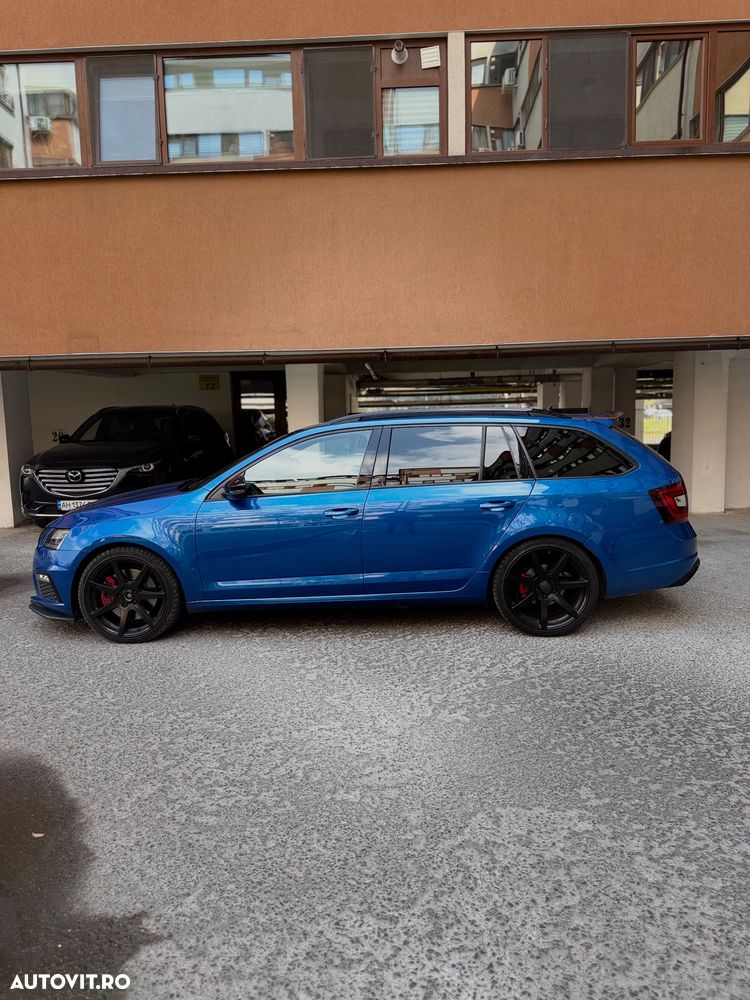 Skoda Octavia 2.0 TDI DSG RS - 2