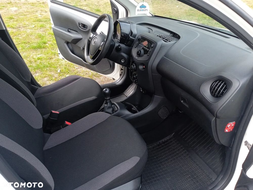 Toyota Aygo 1.0 VVT-i Color Edition - 11