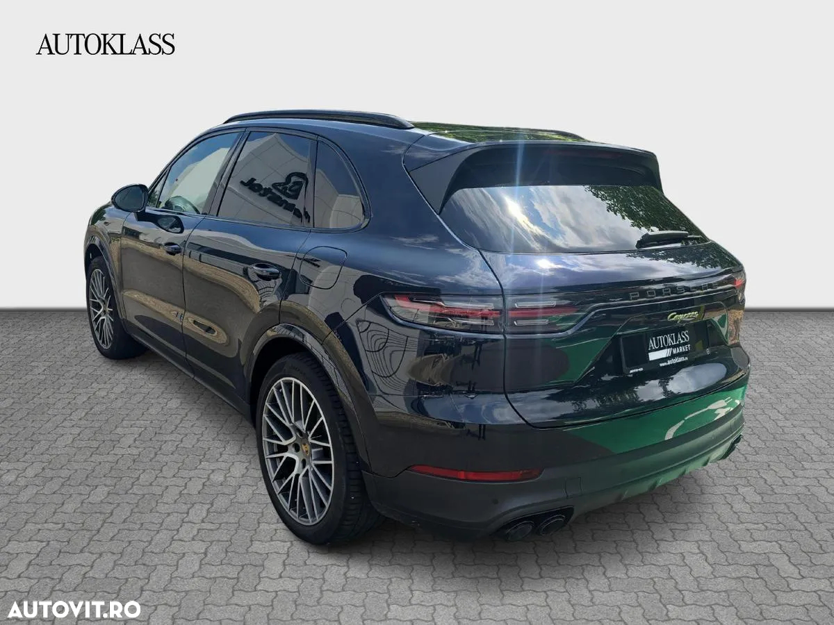 Porsche Cayenne E-Hybrid - 3