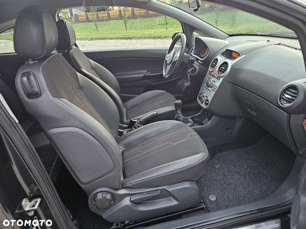 Opel Corsa 1.4 16V 150 Jahre - 12