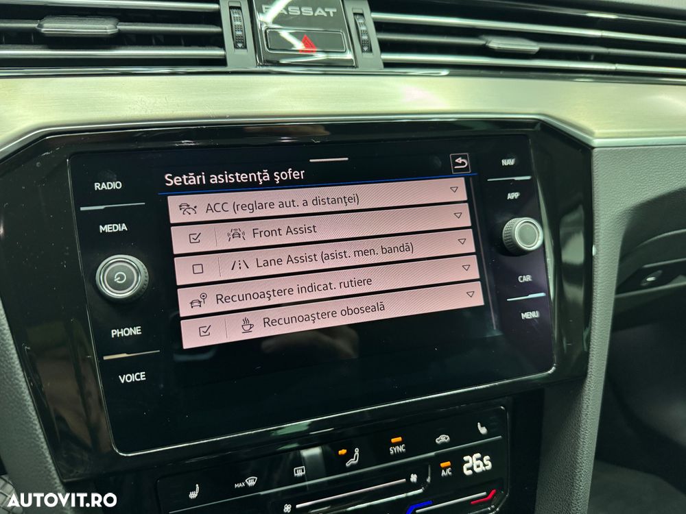 Volkswagen Passat 2.0 TDI DSG Highline - 14