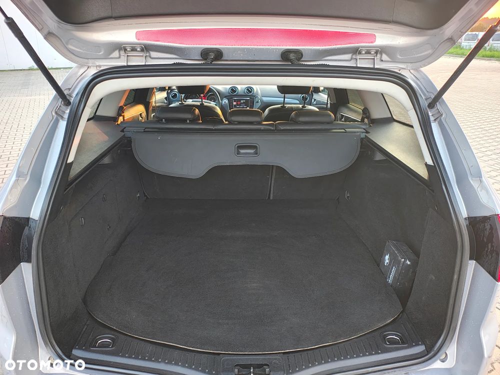 Ford Mondeo 2.0 TDCi Champions Edition - 9