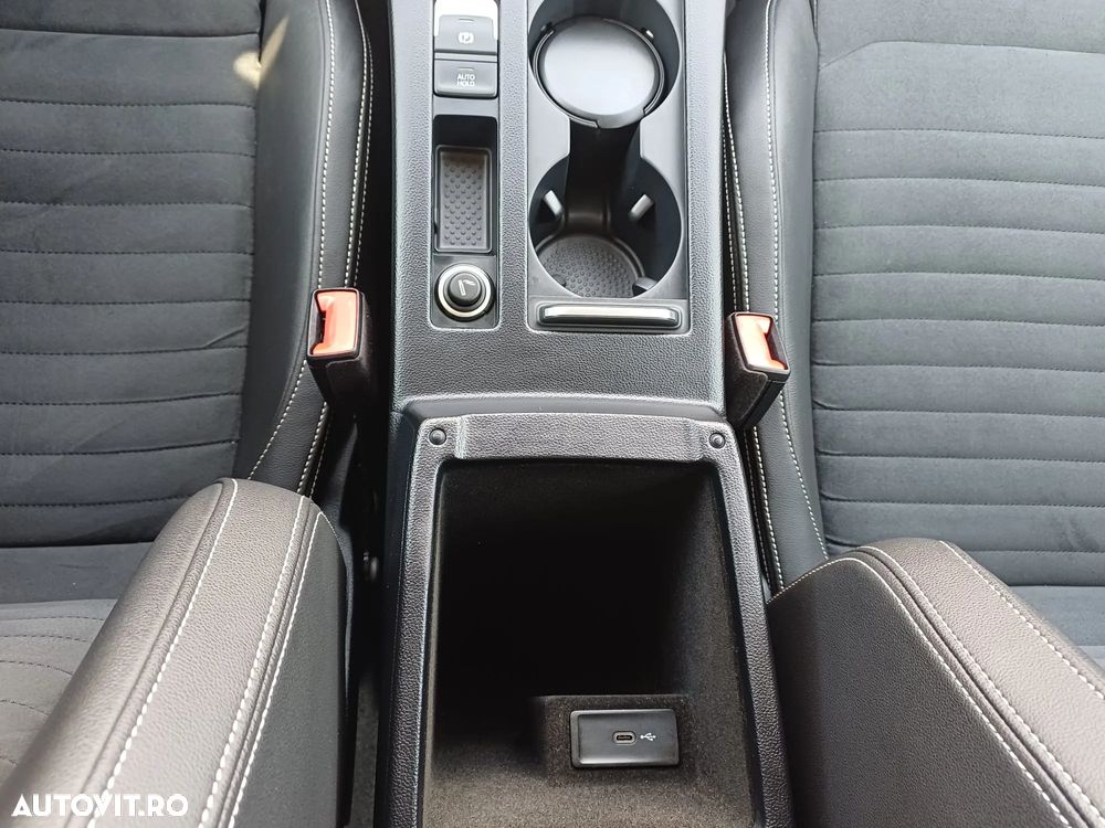 Volkswagen Passat 2.0 TDI 4Mot DSG Highline - 23
