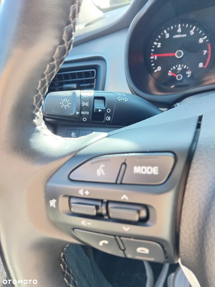 Kia Stonic 1.0 T-GDI M - 15