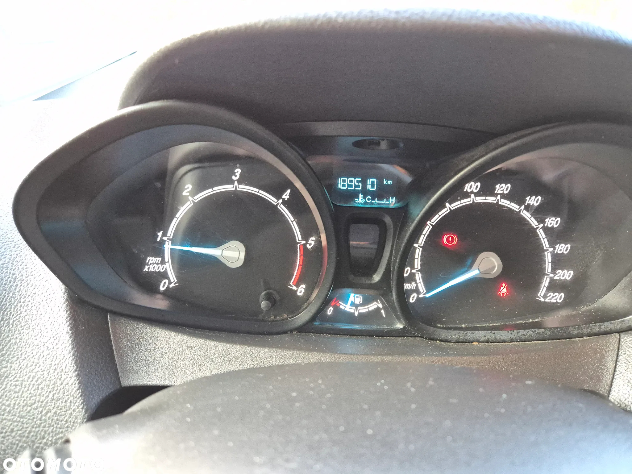 Ford Transit Courier S&S Basis - 14
