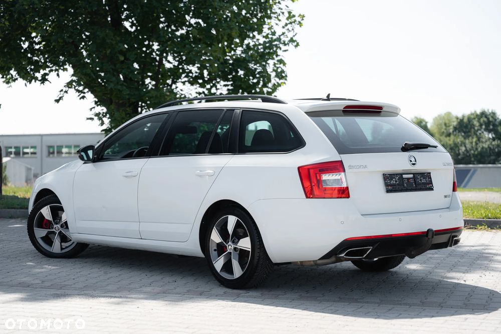 Skoda Octavia 2.0 TDI RS Challenge DSG - 10