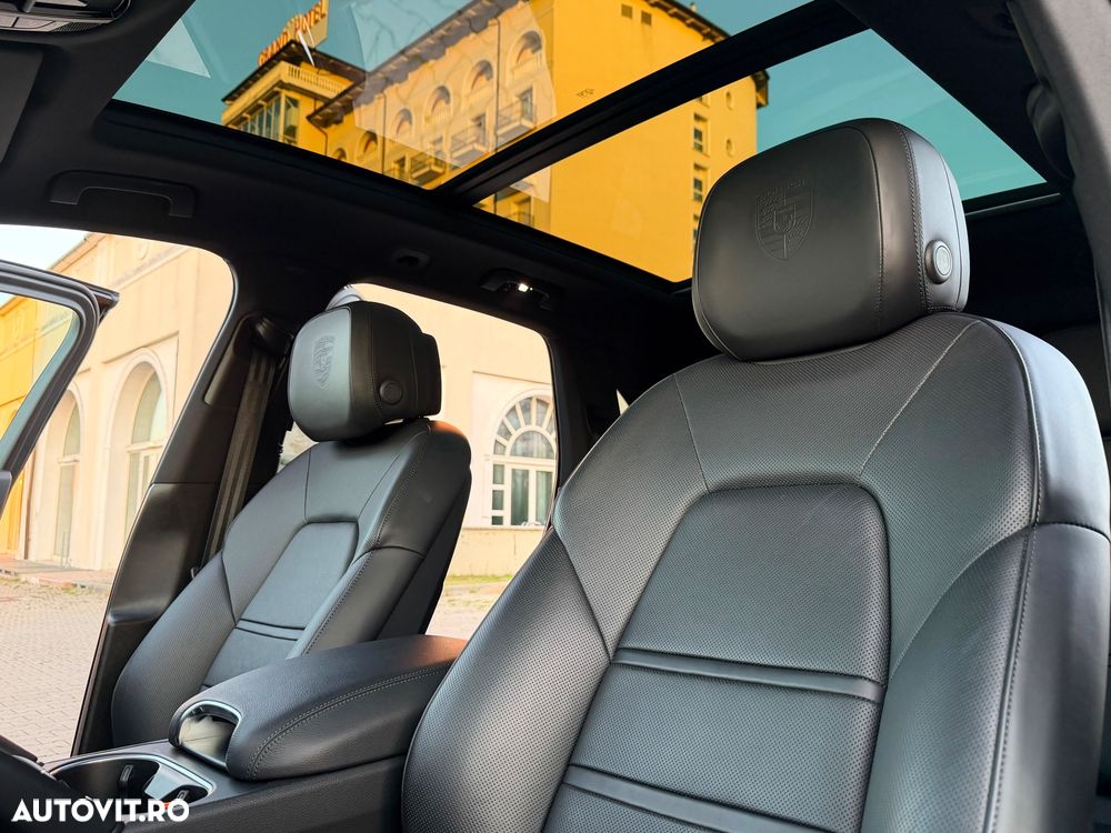 Porsche Cayenne Standard - 6