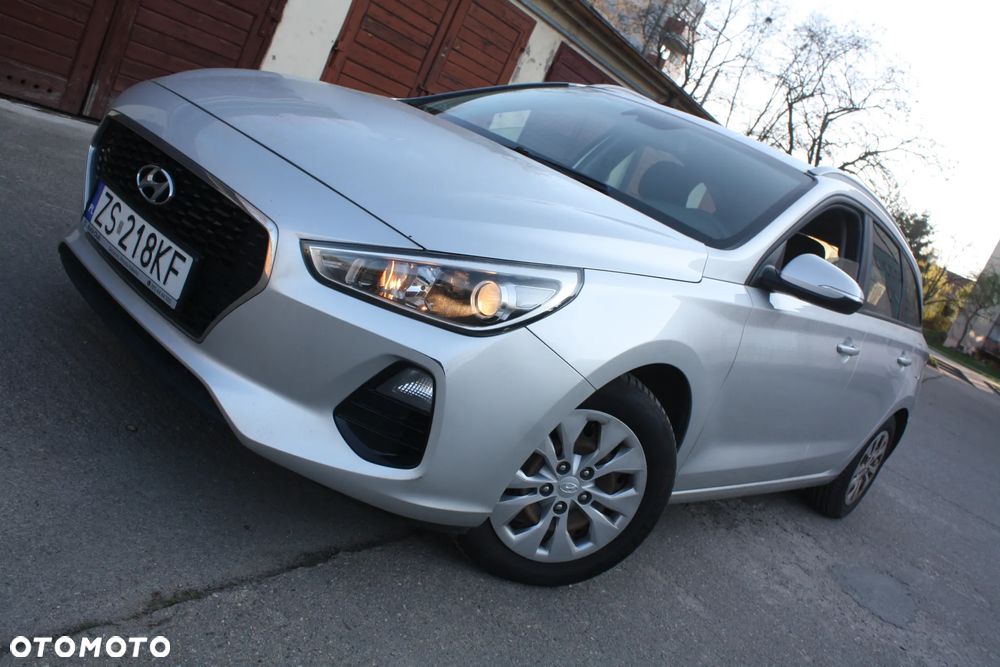 Hyundai i30 1.6 CRDi Premium - 9