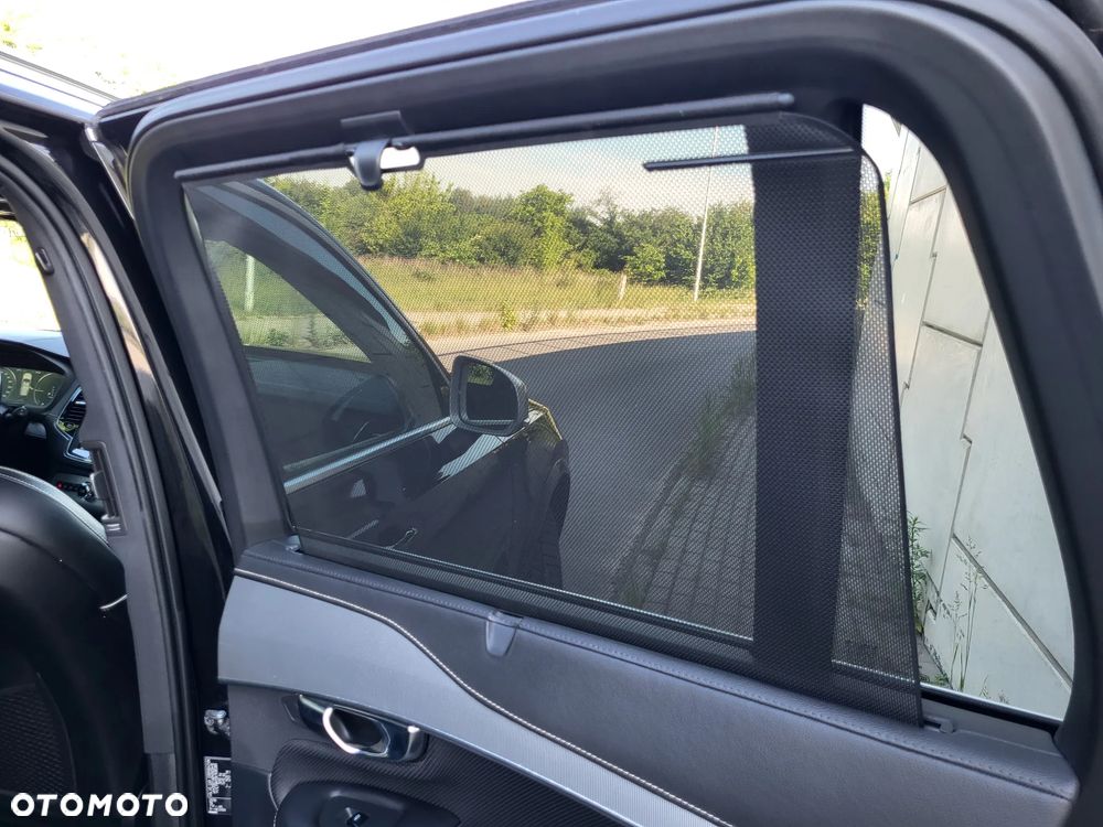 Volvo XC 90 - 21