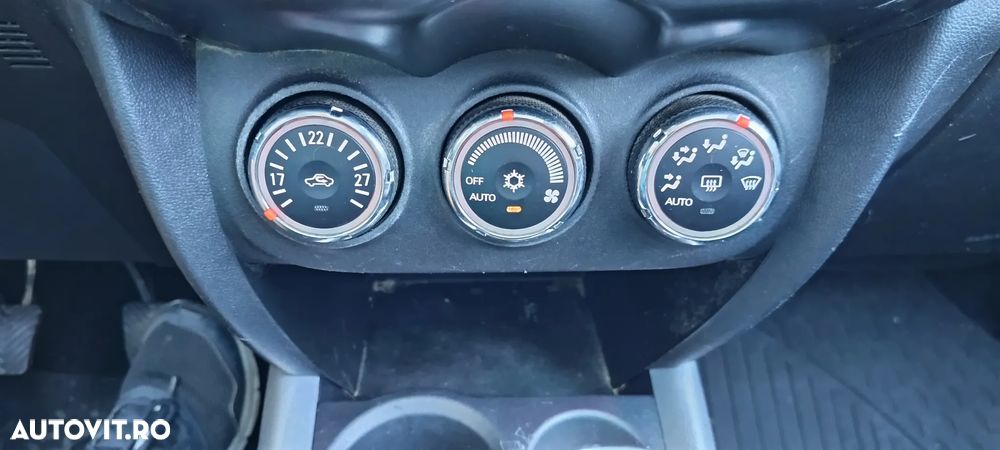 Mitsubishi ASX 1.8 DI-D 4WD Plus - 30