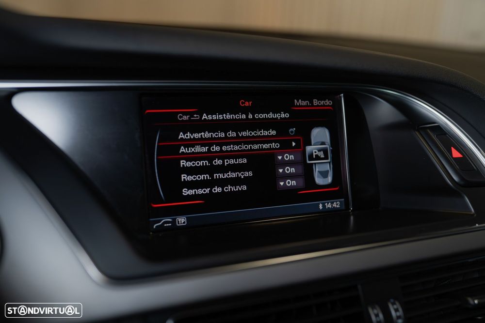 Audi A4 2.0 TDI Advance - 31