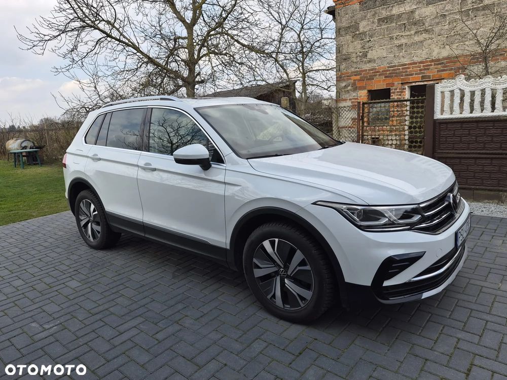 Volkswagen Tiguan 1.4 eHybrid OPF DSG Elegance - 2