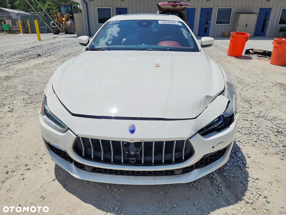 Maserati Ghibli - 5