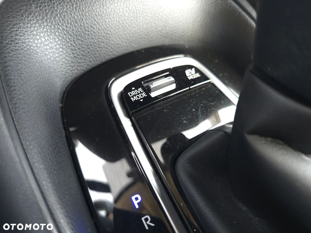 Toyota Corolla 1.8 Hybrid Comfort - 31