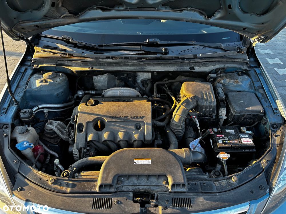 Hyundai i30 1.4 Classic + - 18