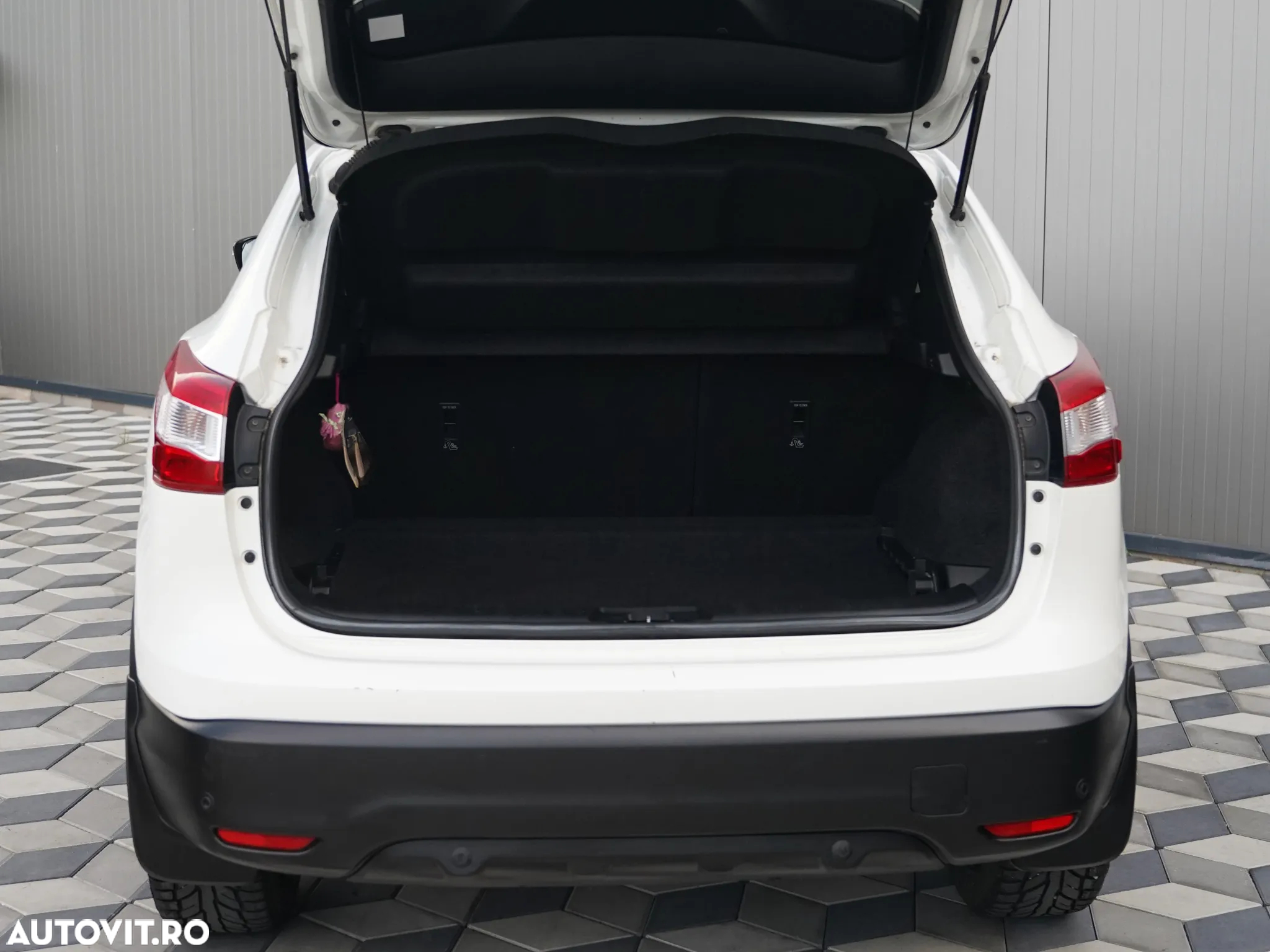 Nissan Qashqai 1.6 DCI Start/Stop 4X4-i Tekna - 6