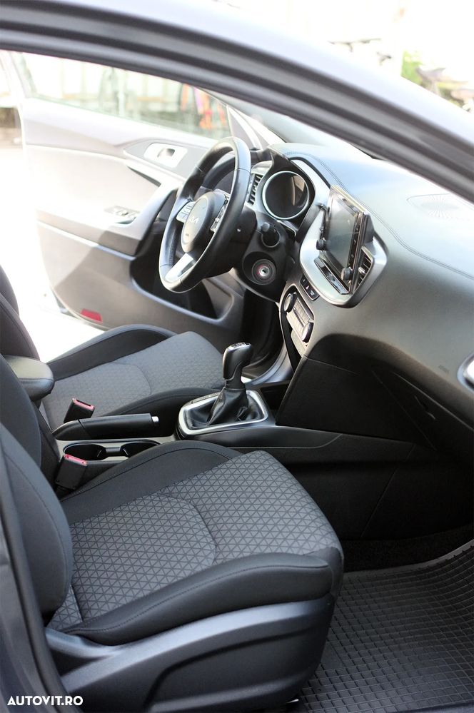 Kia Ceed 1.5 T-GDI 6MT Best - 9