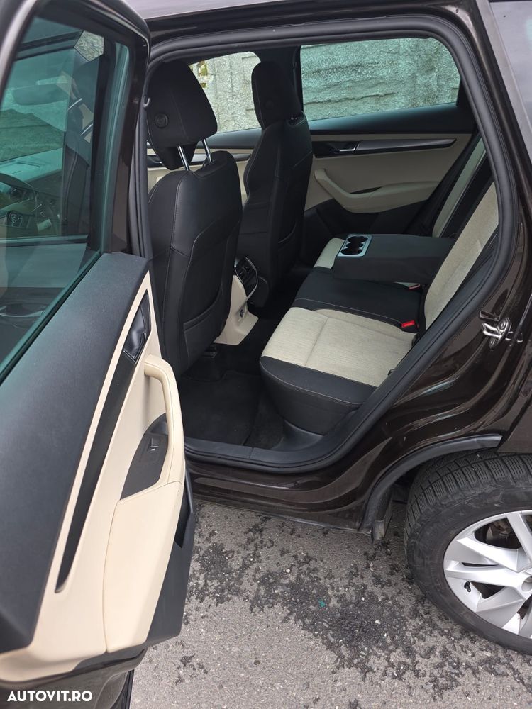 Skoda Karoq 1.5 TSI DSG Style - 8