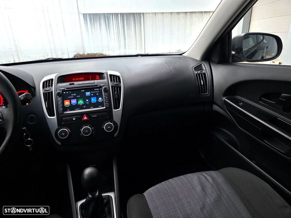 Kia Ceed SW 1.4 CVVT LX ISG - 38