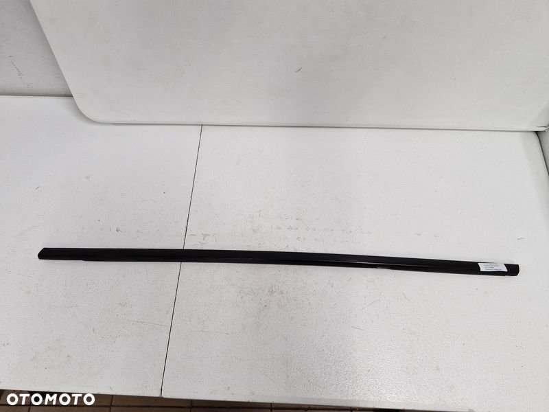 fiat 500x listwa zgarniająca drzwi lewy przód lewa przednia czarna - 1