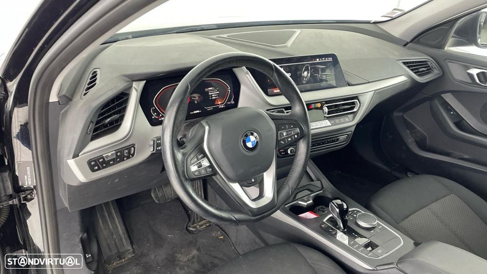 BMW 118 i Auto - 19
