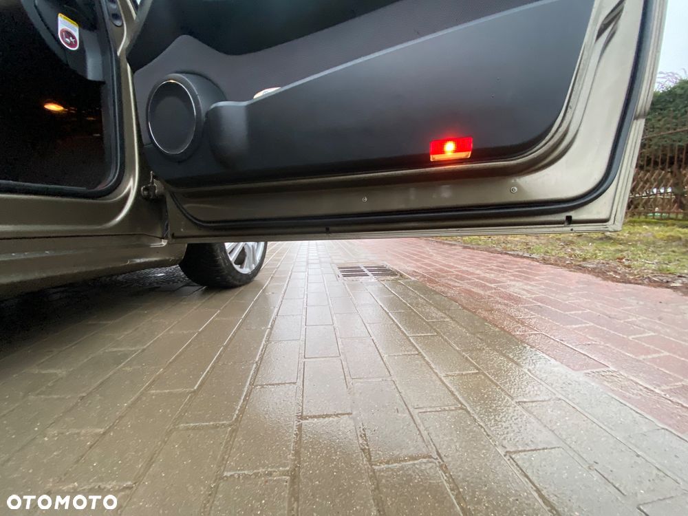 Mercedes-Benz Klasa A 200 Turbo Avantgarde - 18