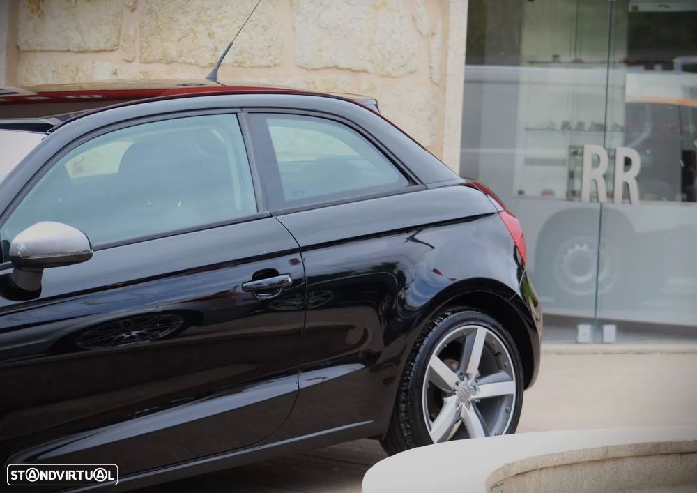 Audi A1 1.6 TDI Advance S-Tronic — fotografia 26