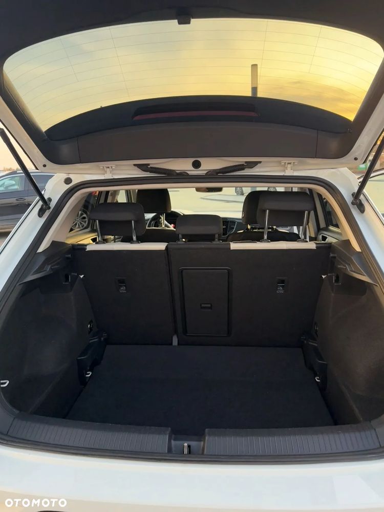 Volkswagen T-Roc 1.5 TSI ACT Premium - 27