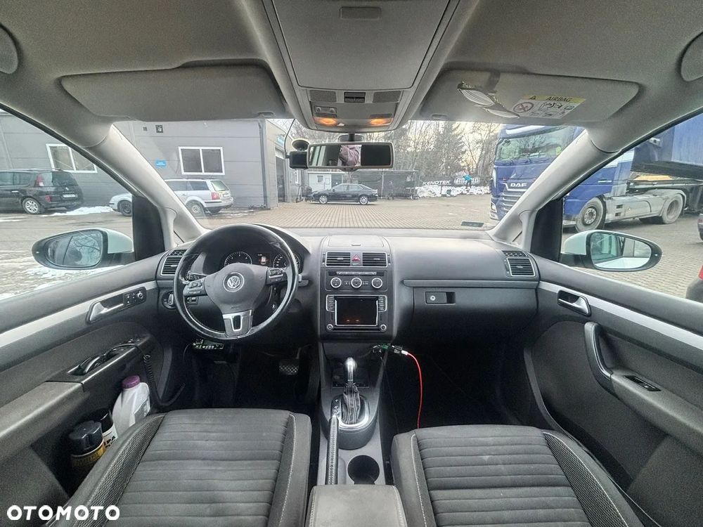 Volkswagen Touran 2.0 TDI DPF DSG Cup - 15