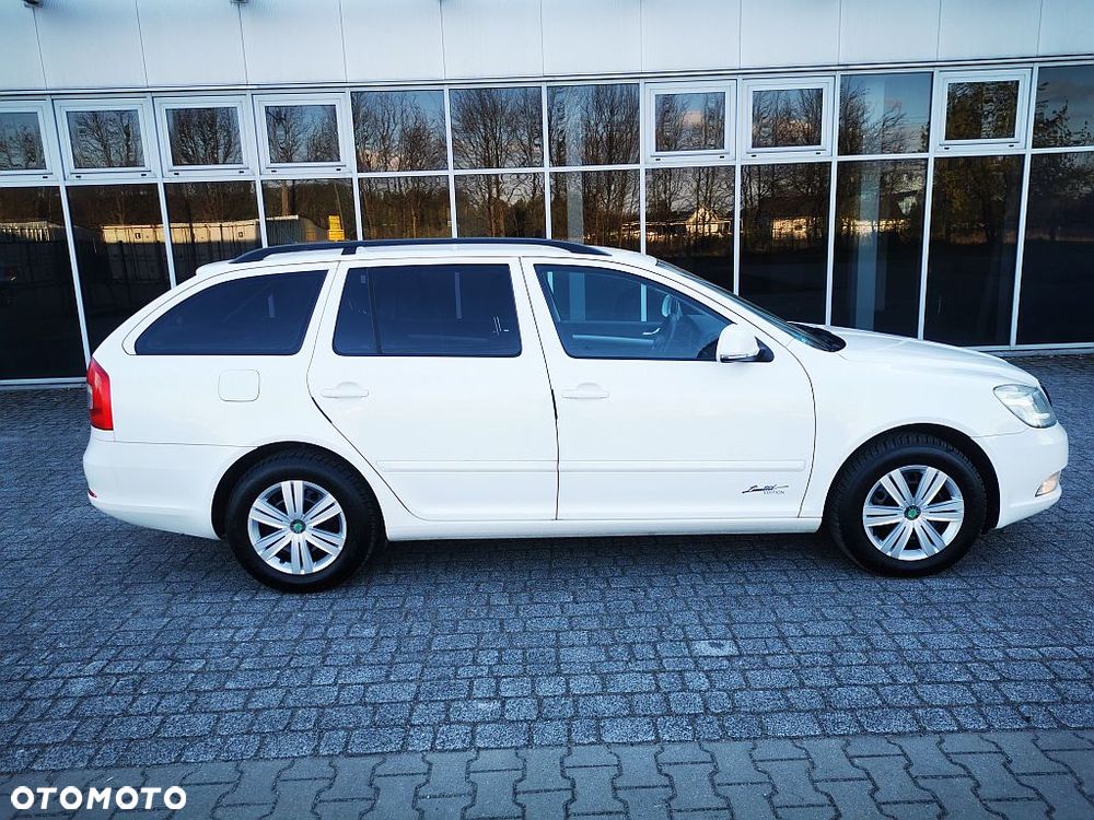 Skoda Octavia 1.6 TDI DPF FAMILY - 23