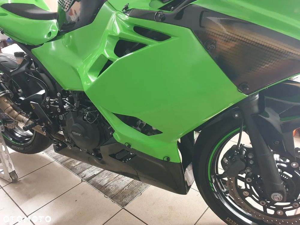 Kawasaki Ninja 400 - 6