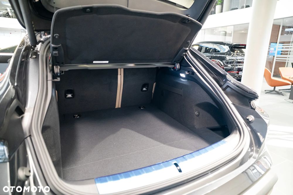 Porsche Taycan 105kWh 4 Cross Turismo - 20