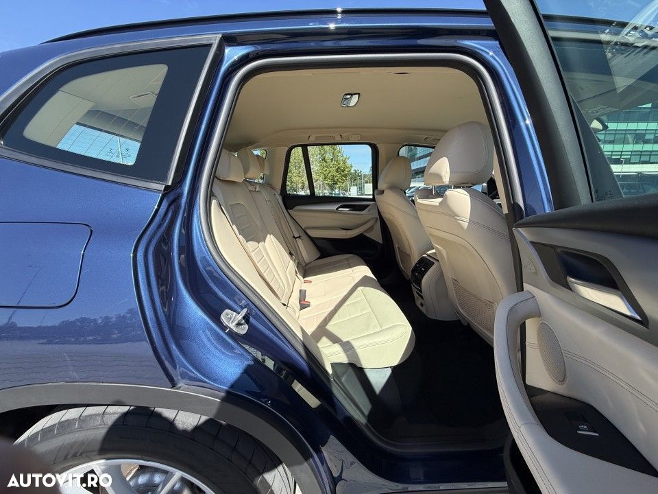 BMW X3 xDrive30e AT PHEV - 19