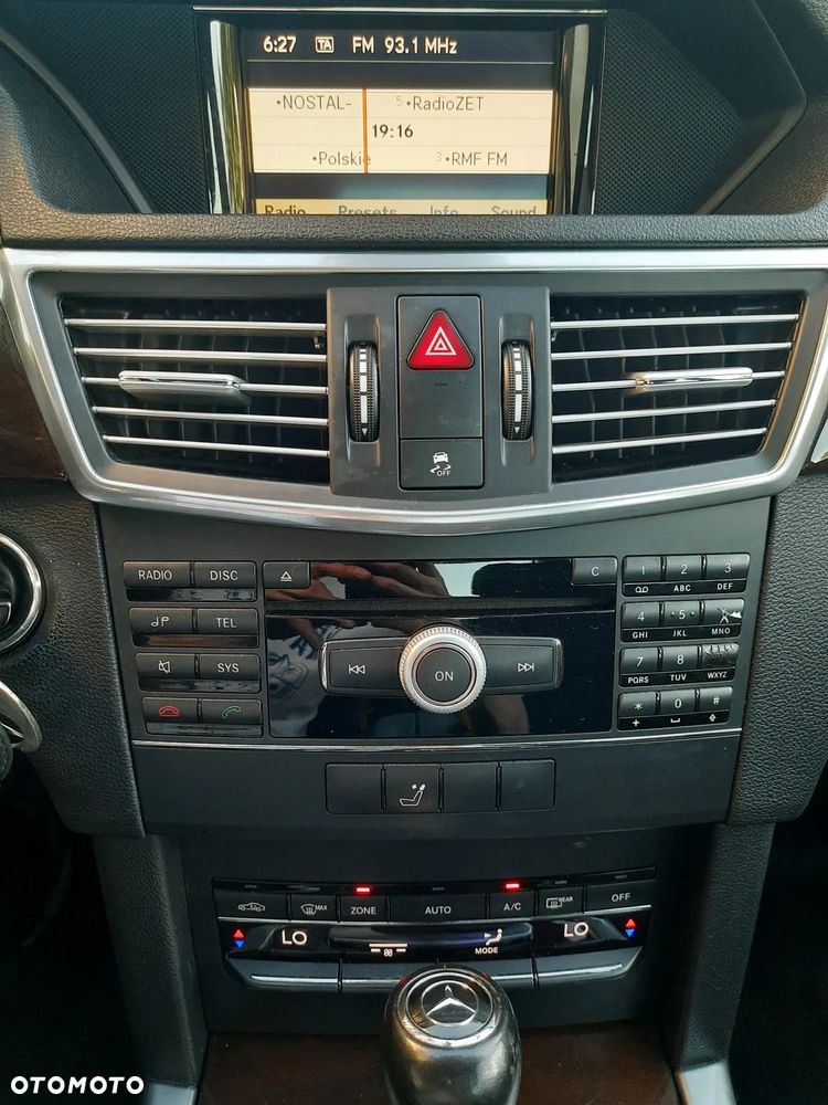 Mercedes-Benz Klasa E 250 CDI 4-Matic BlueEff - 17