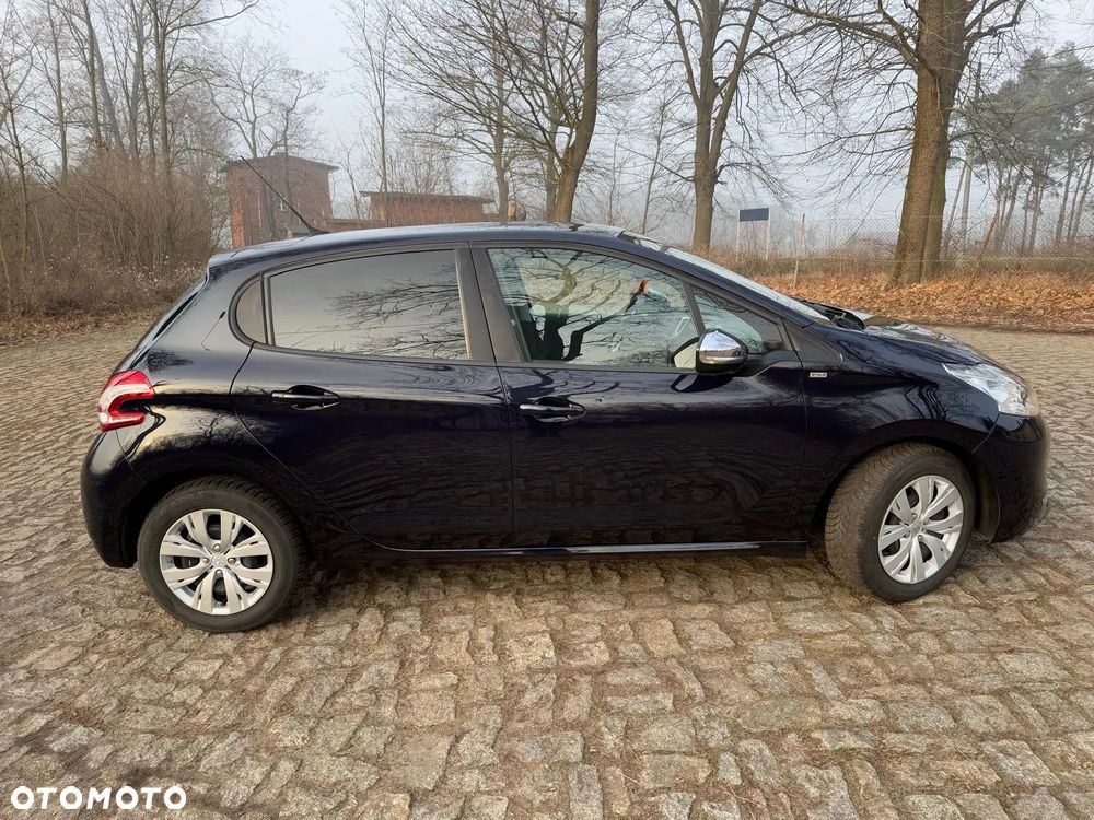 Peugeot 208 1.2 PureTech Style - 19