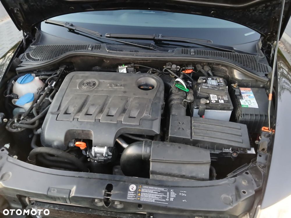 Skoda Octavia 2.0 TDI DPF Elegance - 16
