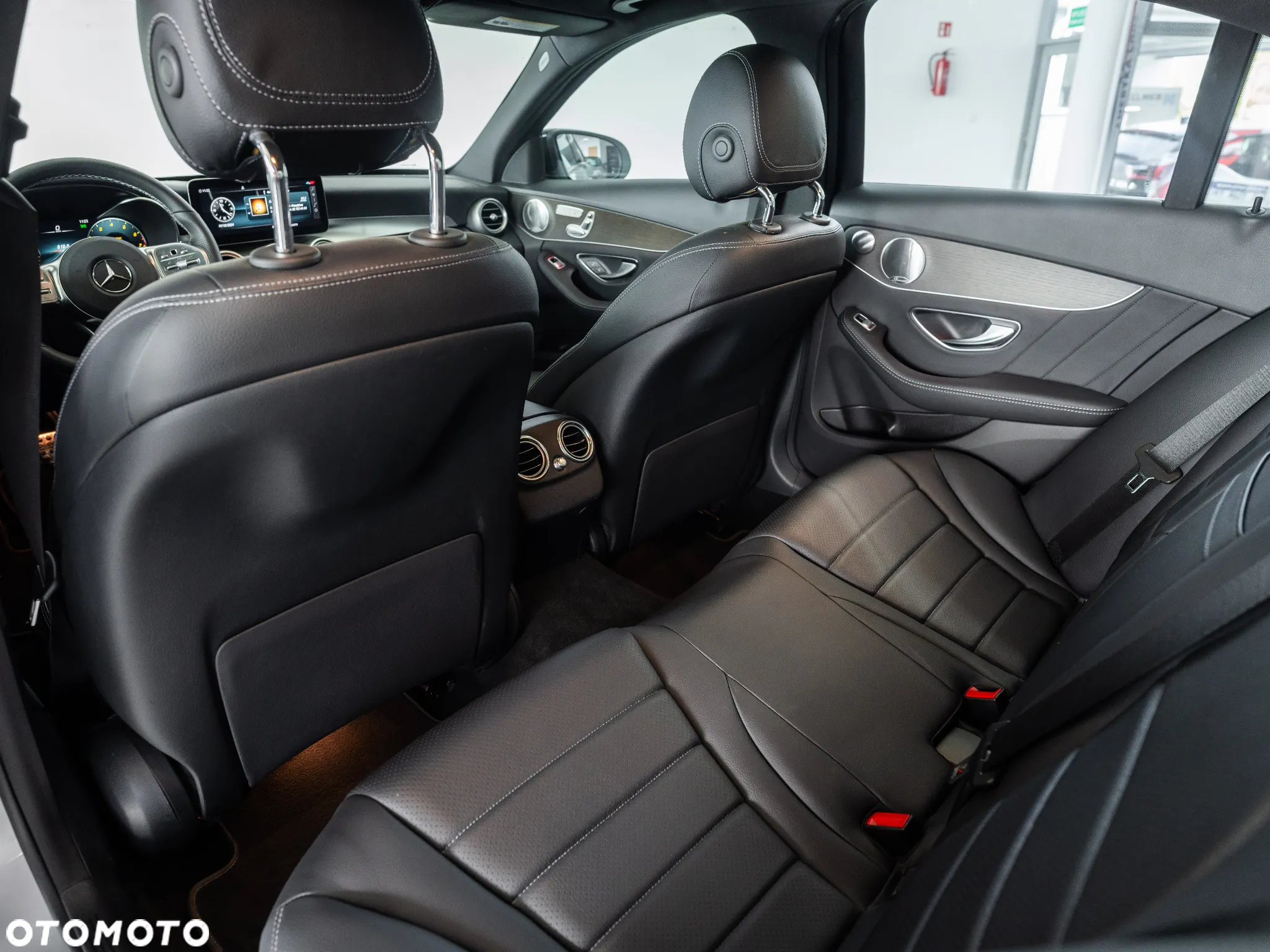 Mercedes-Benz Klasa C 300 4MATIC 9G-TRONIC - 20