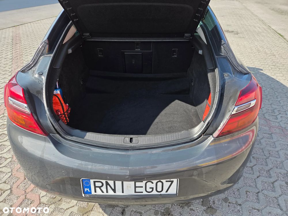 Opel Insignia - 8