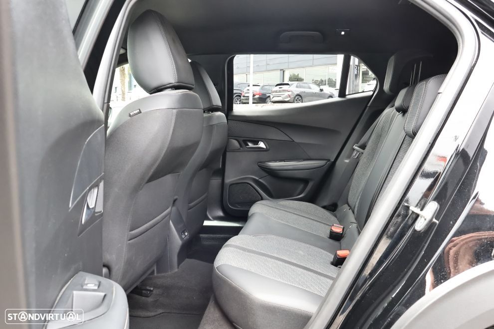 Peugeot 2008 1.2 Hybrid Allure e-DCS6 - 17