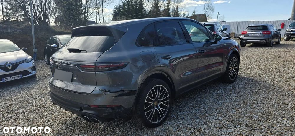 Porsche Cayenne - 10