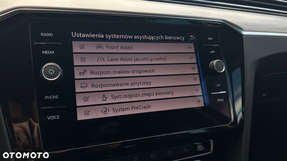 Volkswagen Passat Variant 2.0 TDI 4Mot Elegance DSG - 30