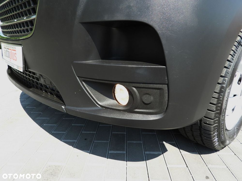 Renault MASTER  KONTENER WINDA 8 PALET TEMPOMAT LEDY KLIMATYZACJA  165KM - 22